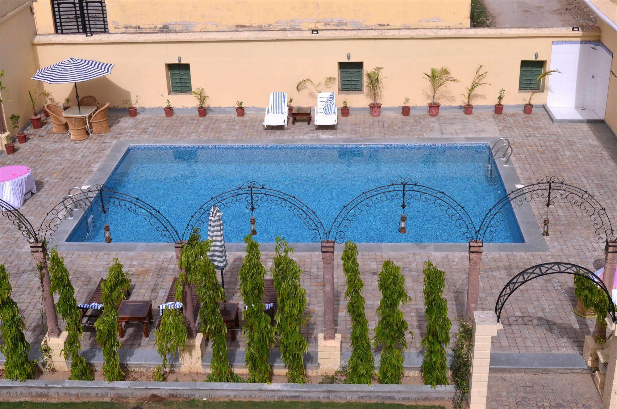 Koolwal Kothi Zinc Journey By The Fern, Nawalgarh, Rajasthan Ngoại thất bức ảnh